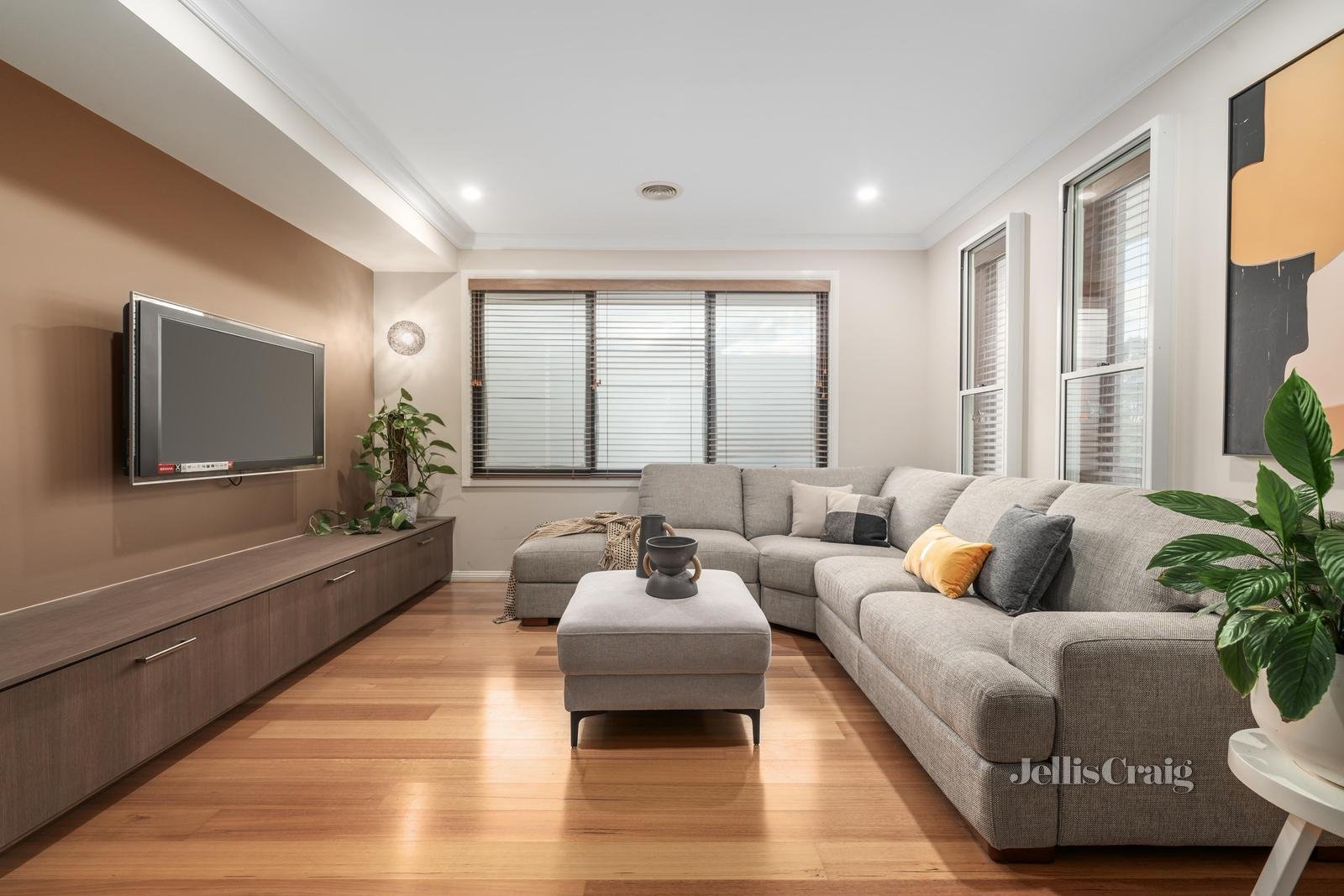 105 Springvale Road, Glen Waverley image 12