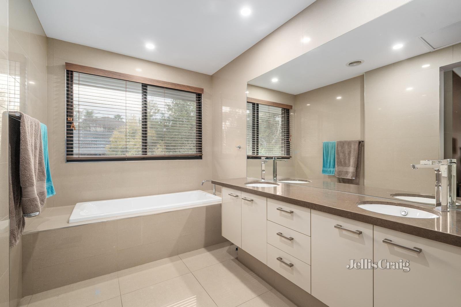 105 Springvale Road, Glen Waverley image 14