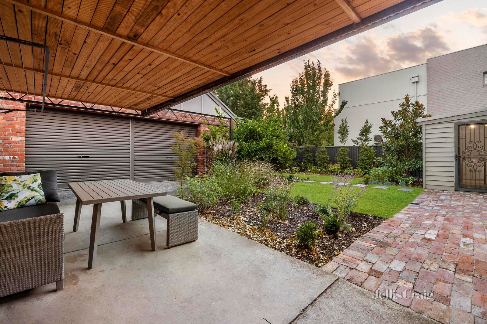 105 Wendouree Parade, Lake Wendouree image 4