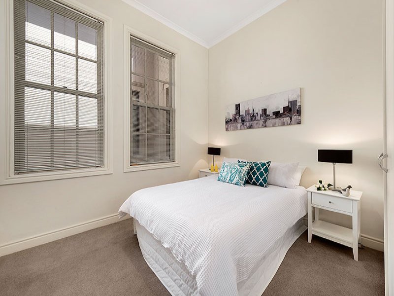 105 Wiltshire Drive, Kew image 5