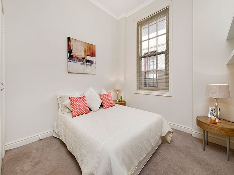 105 Wiltshire Drive, Kew image 6