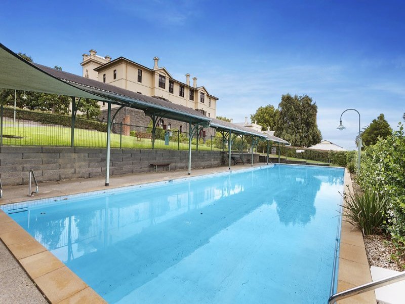 105 Wiltshire Drive, Kew image 8