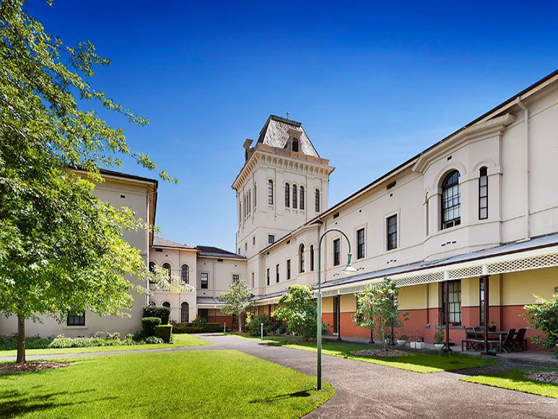 105 Wiltshire Drive, Kew image 10