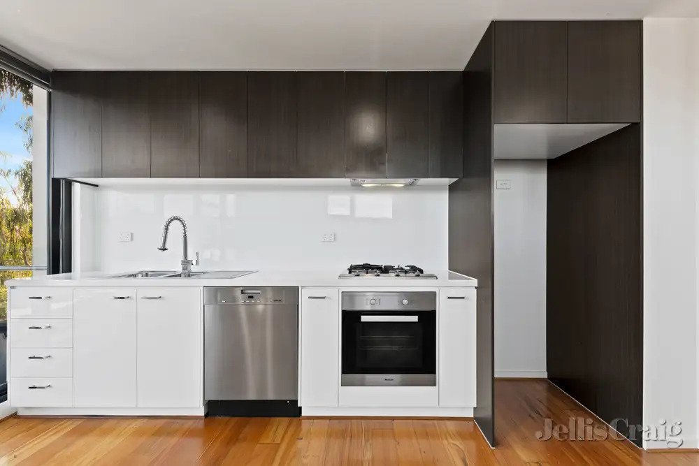 105/1 Eden Street, Heidelberg Heights image 2