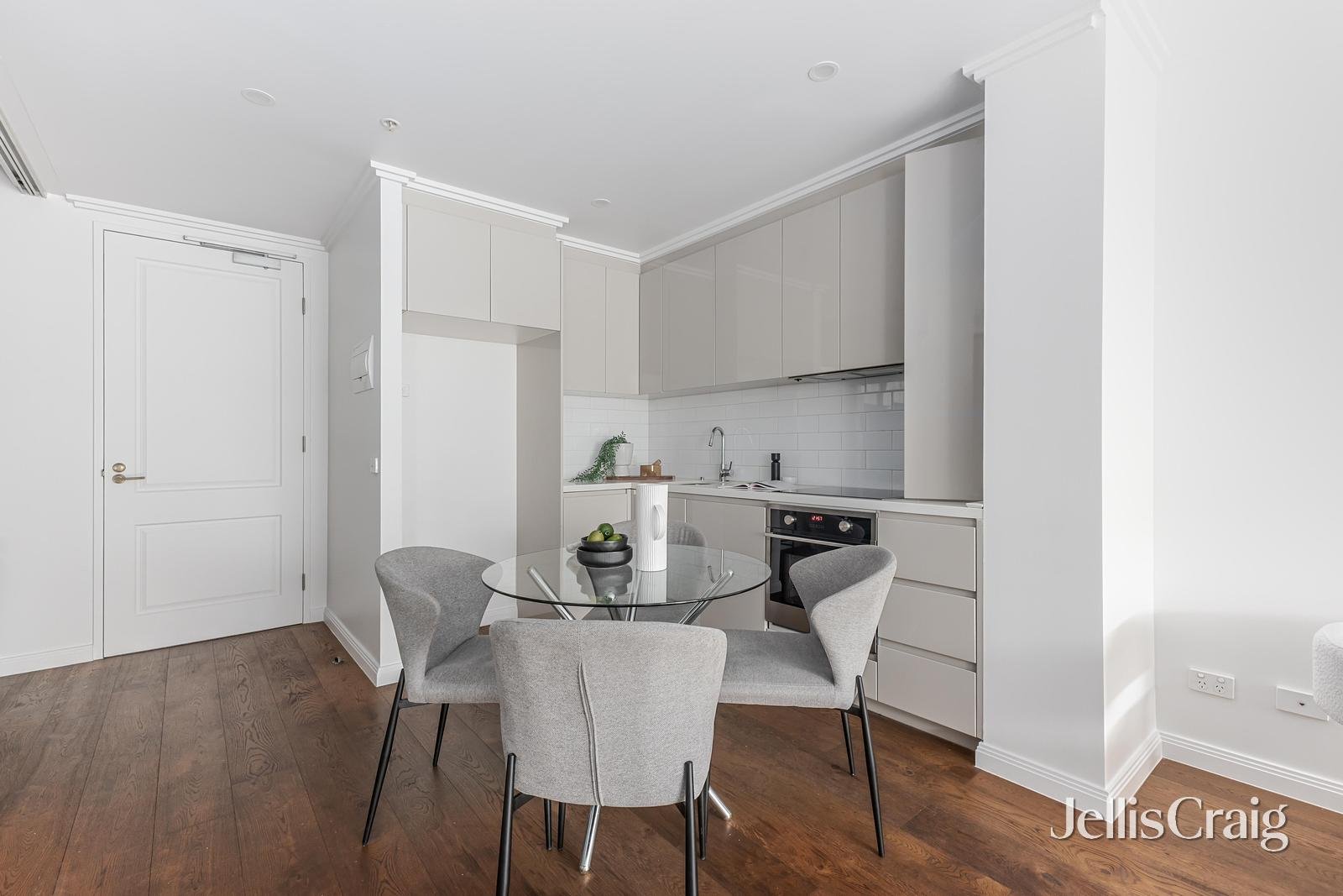 105/105 Upper Heidelberg Road, Ivanhoe image 2