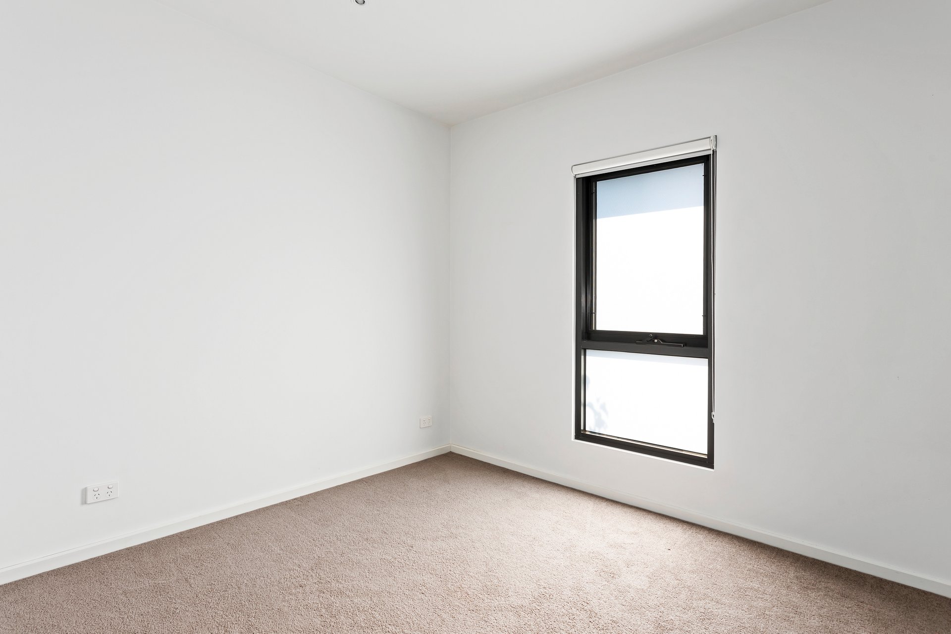 Property Gallery Thumbnail 7