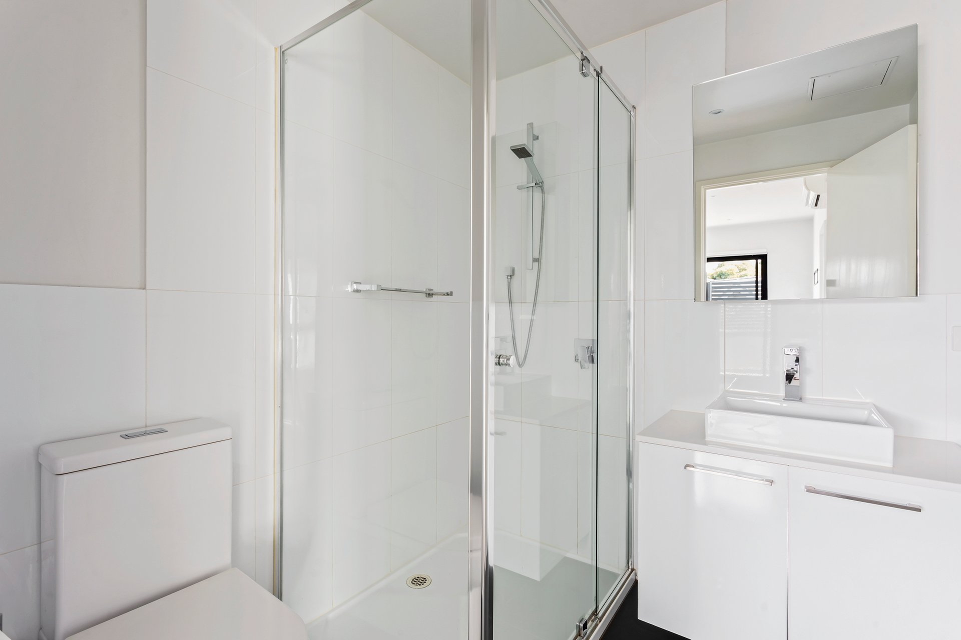 Property Gallery Thumbnail 8