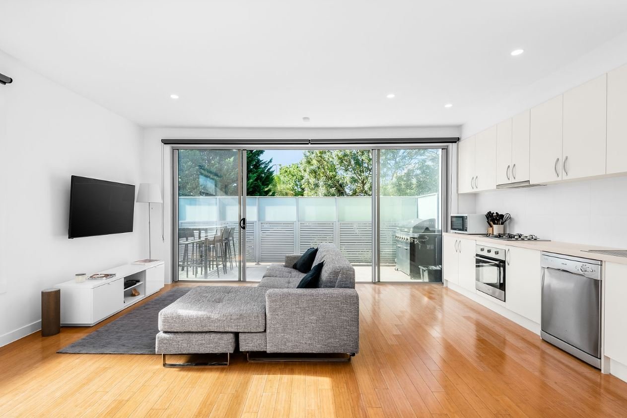 105/135 Lower Dandenong Road, Mentone image 1