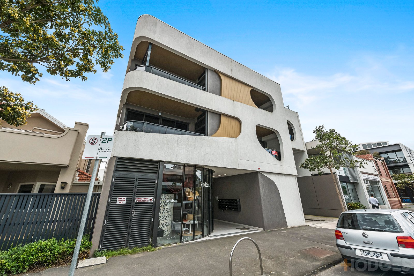 105 / 15 Small Street Hampton