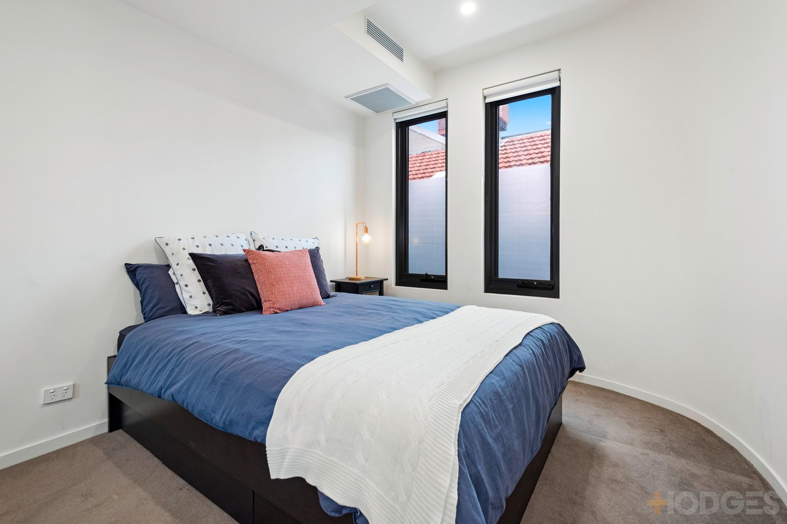 105 / 15 Small Street Hampton