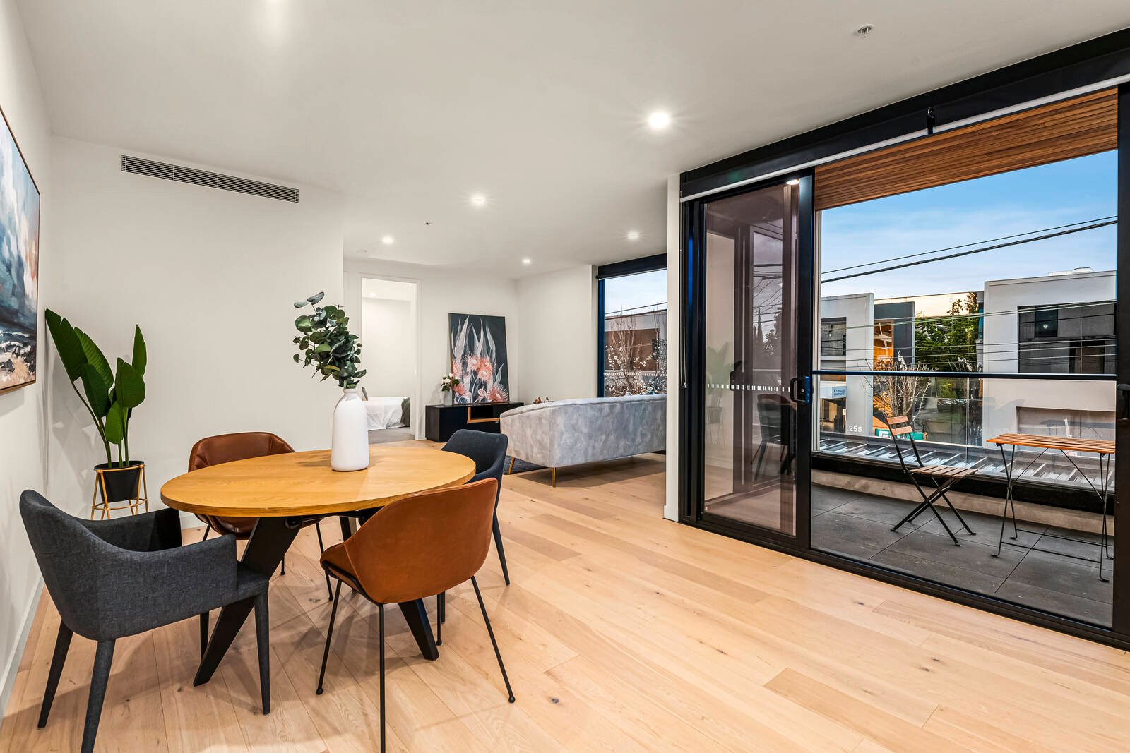 Property Gallery - Main Image