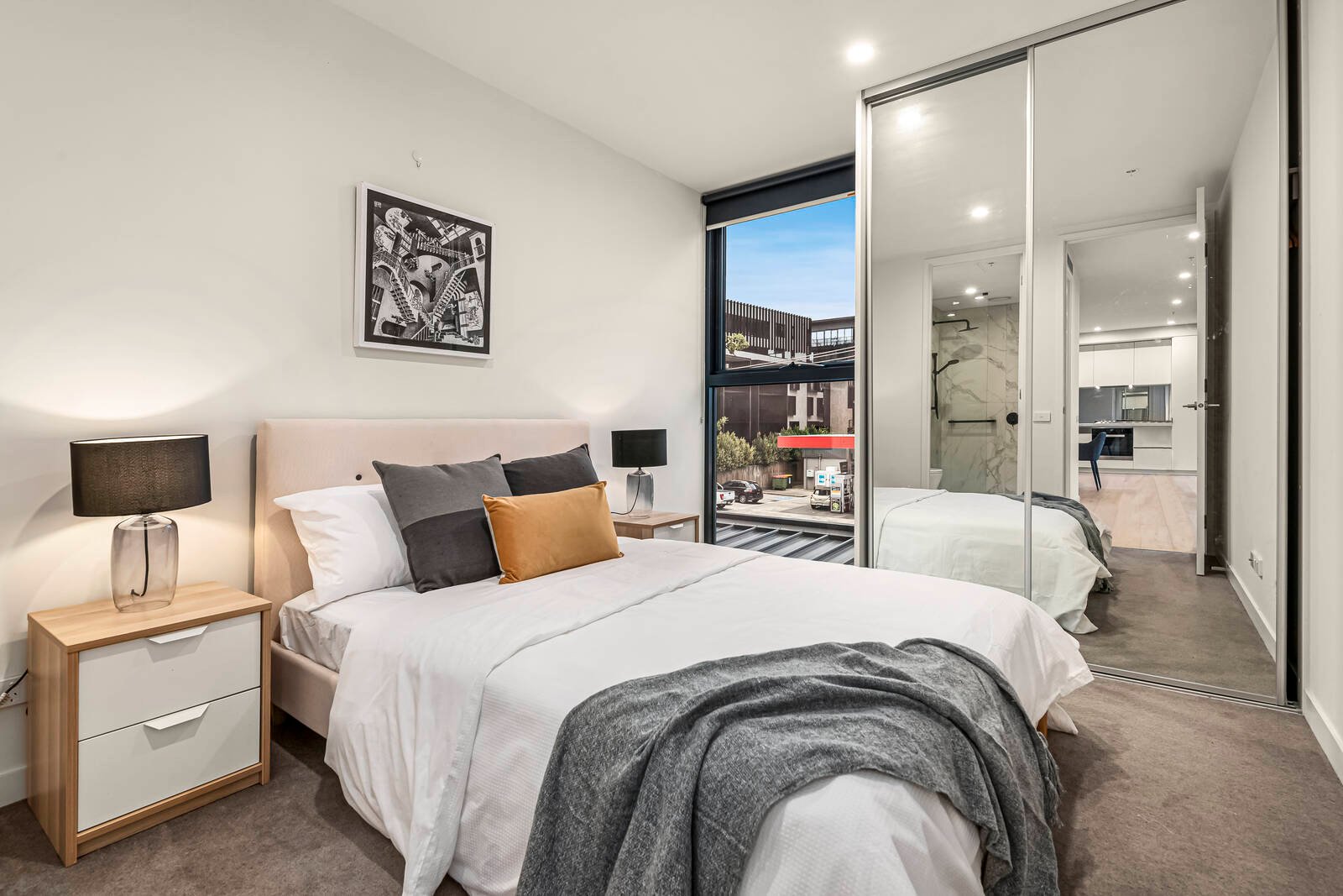 Property Gallery Thumbnail 8