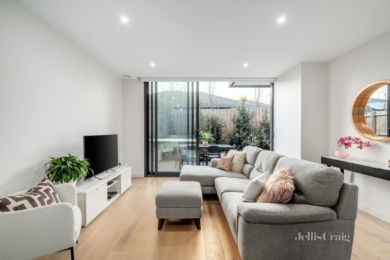 105/1a Middlesex Road, Surrey Hills image 4