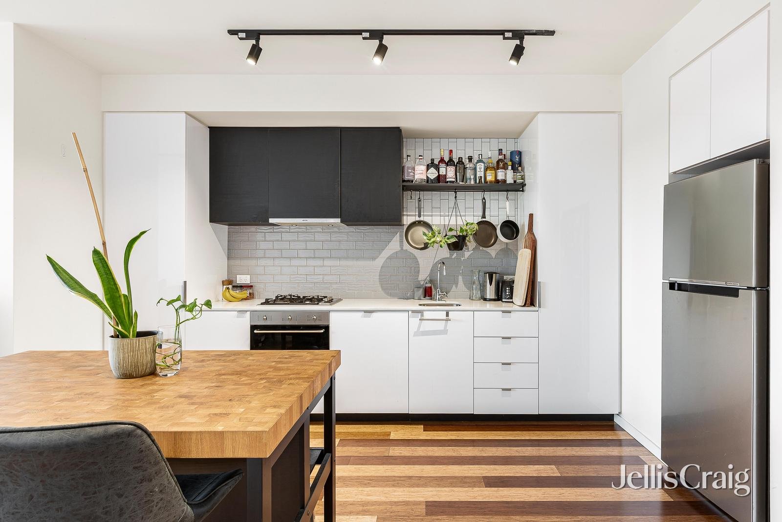 105/294 Lygon Street, Brunswick East image 2