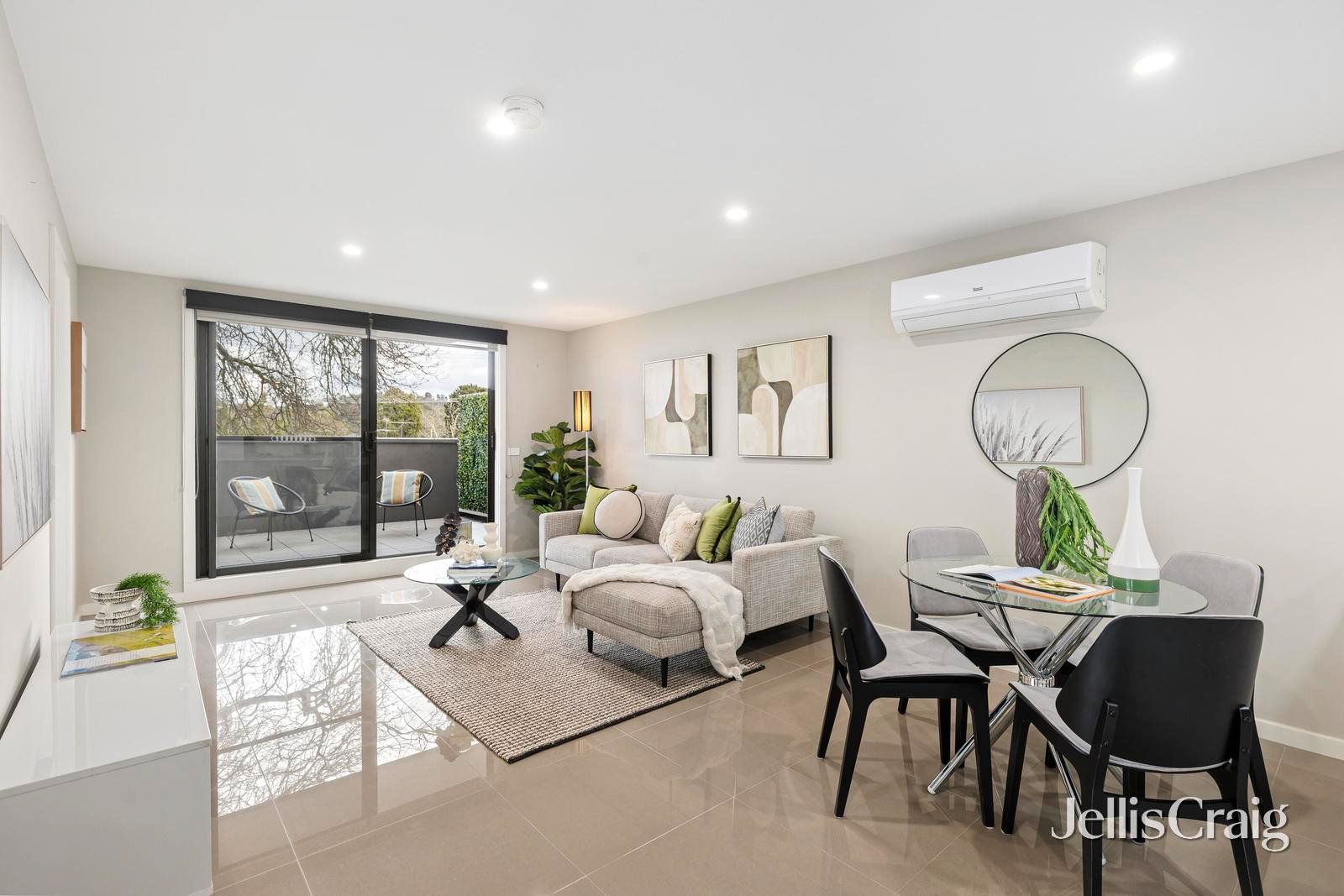105/296 Mt Dandenong Road, Croydon image 2