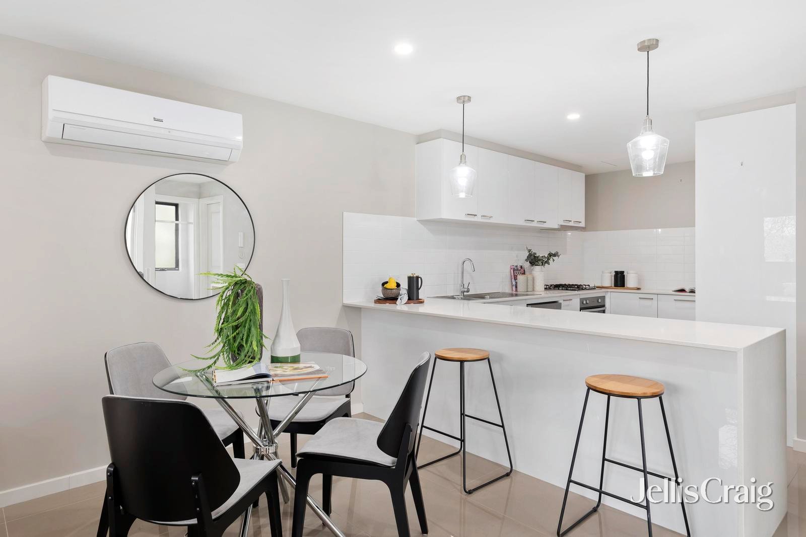 105/296 Mt Dandenong Road, Croydon image 3
