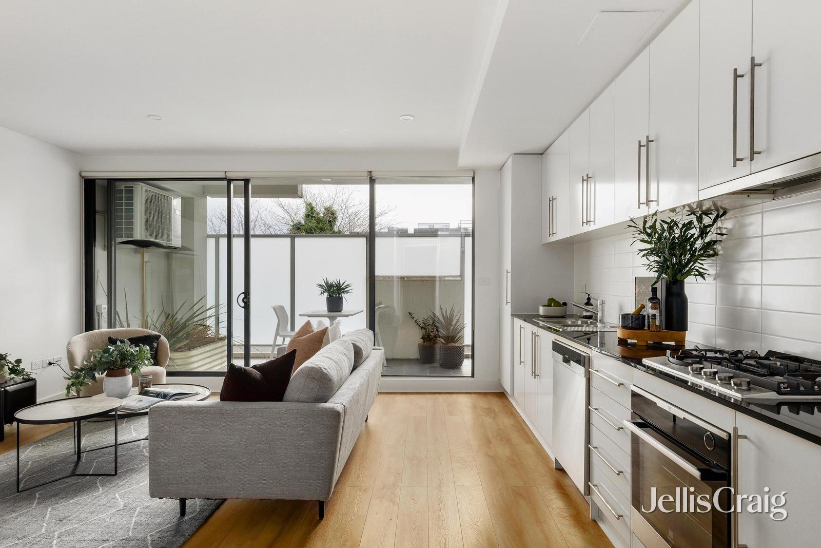 105/2A Montrose Place, Hawthorn&nbsp;East image 2