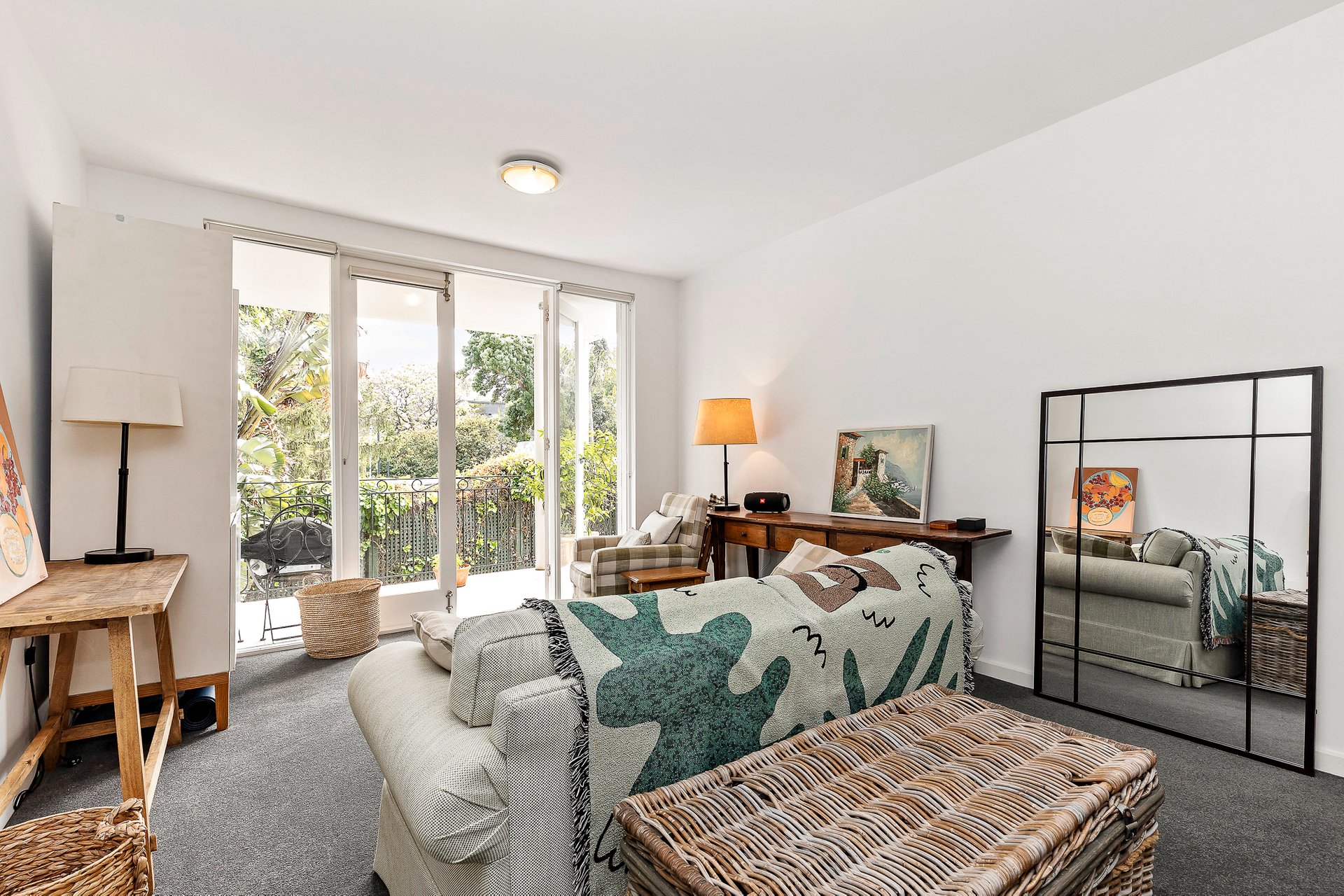 Property Gallery Thumbnail 2