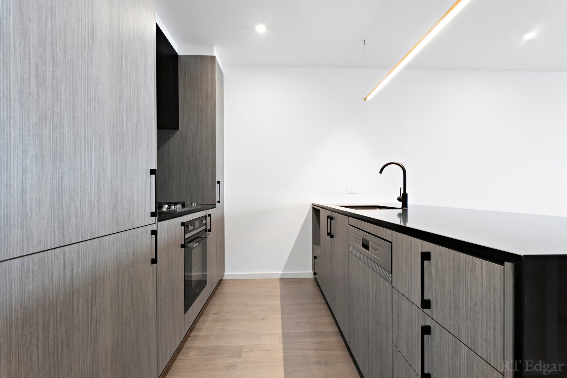 Property Gallery - Main Image