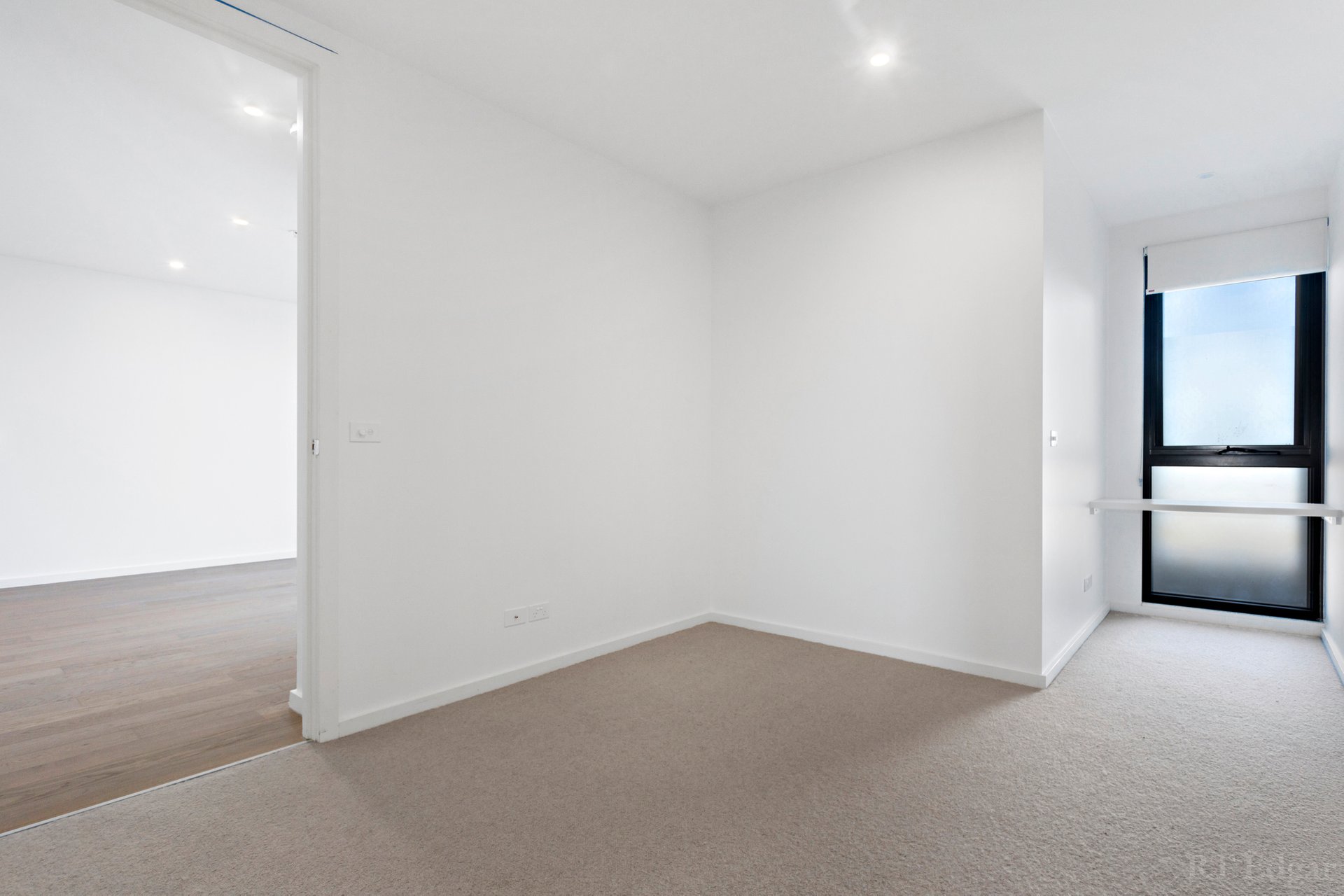 Property Gallery Thumbnail 5