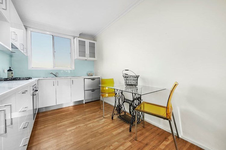 Property Gallery Thumbnail 4
