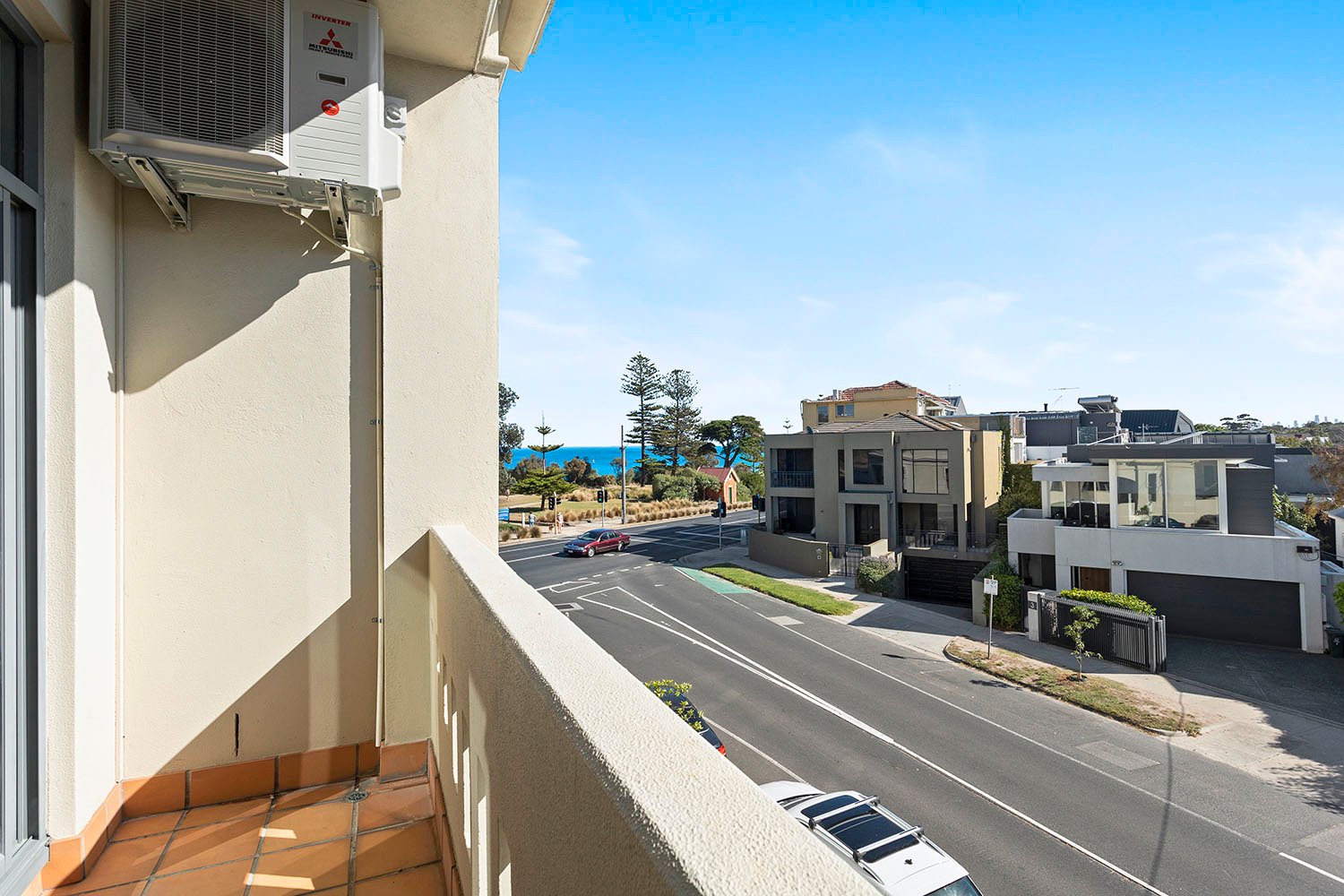 10 / 56 Beach Road Hampton