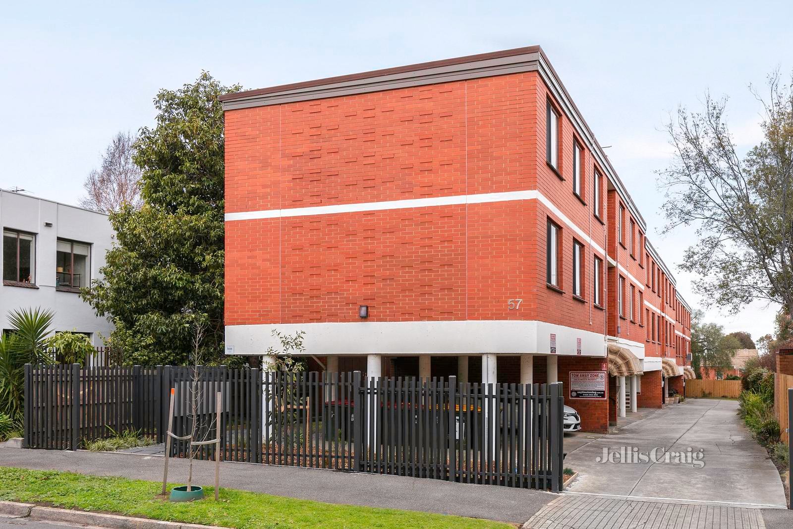 10/57 Dover Street, Flemington image 7