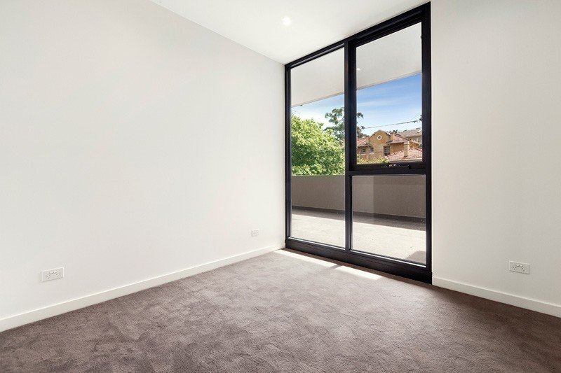 Property Gallery Thumbnail 8