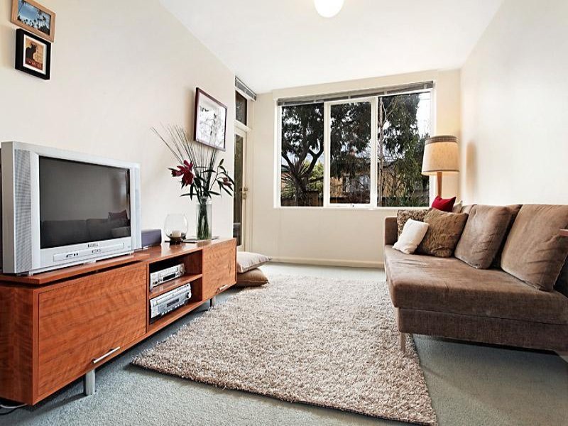10/574 Glenferrie Road, Hawthorn image 2