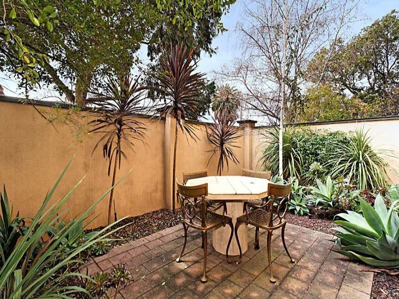 10/574 Glenferrie Road, Hawthorn image 6
