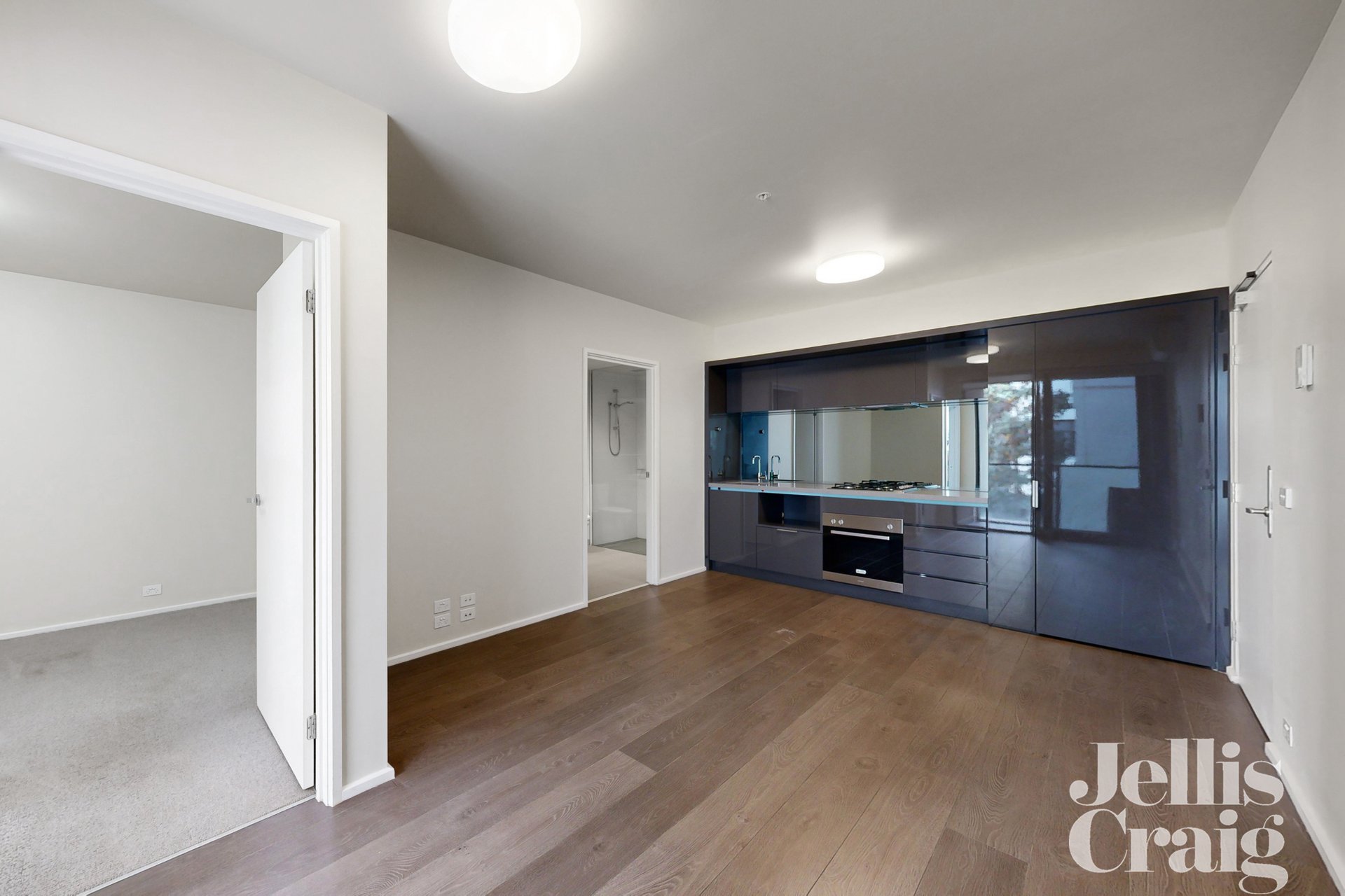 105/77 Galada Avenue, Parkville image 2