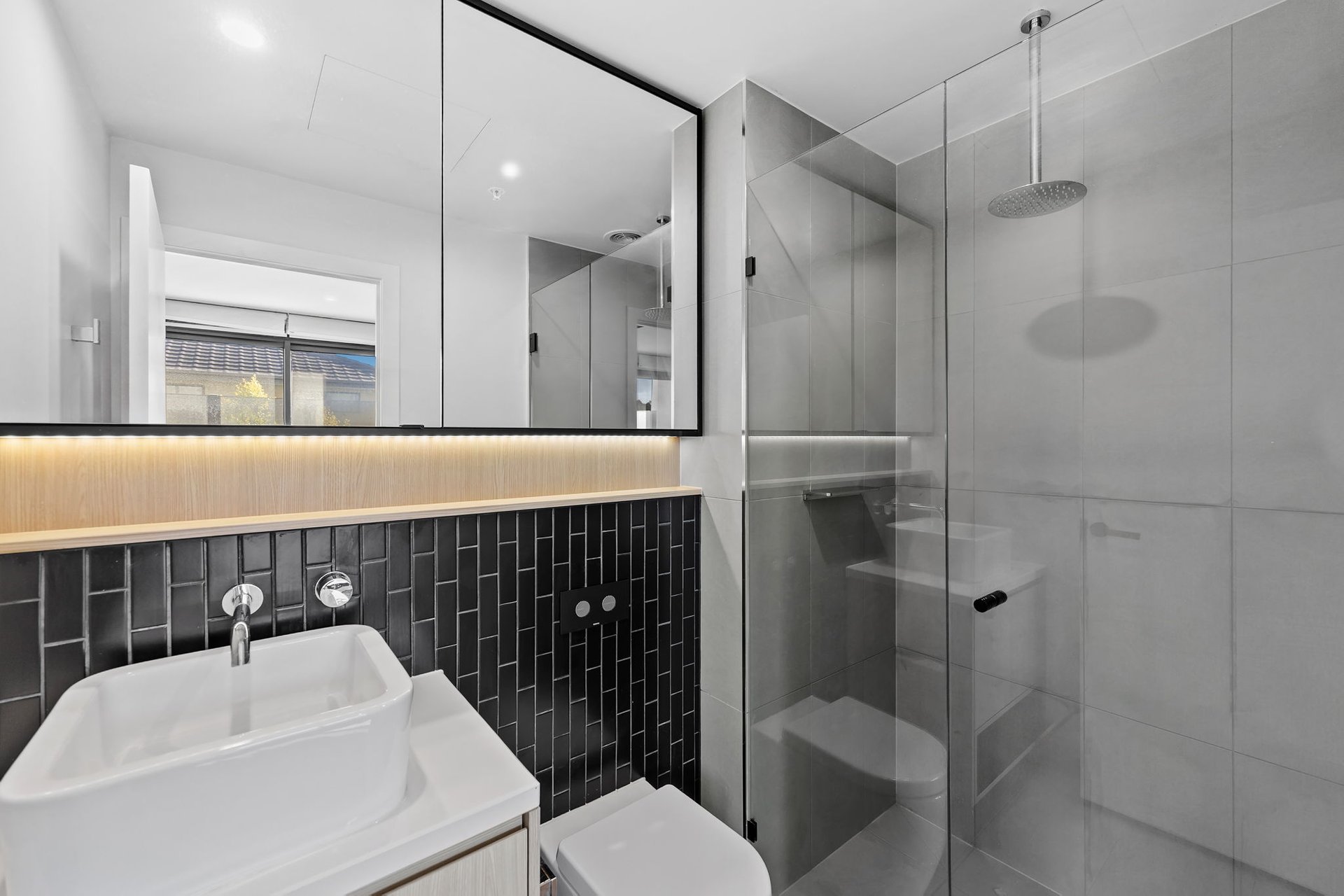105/8 Bourke Street, Ringwood image 6