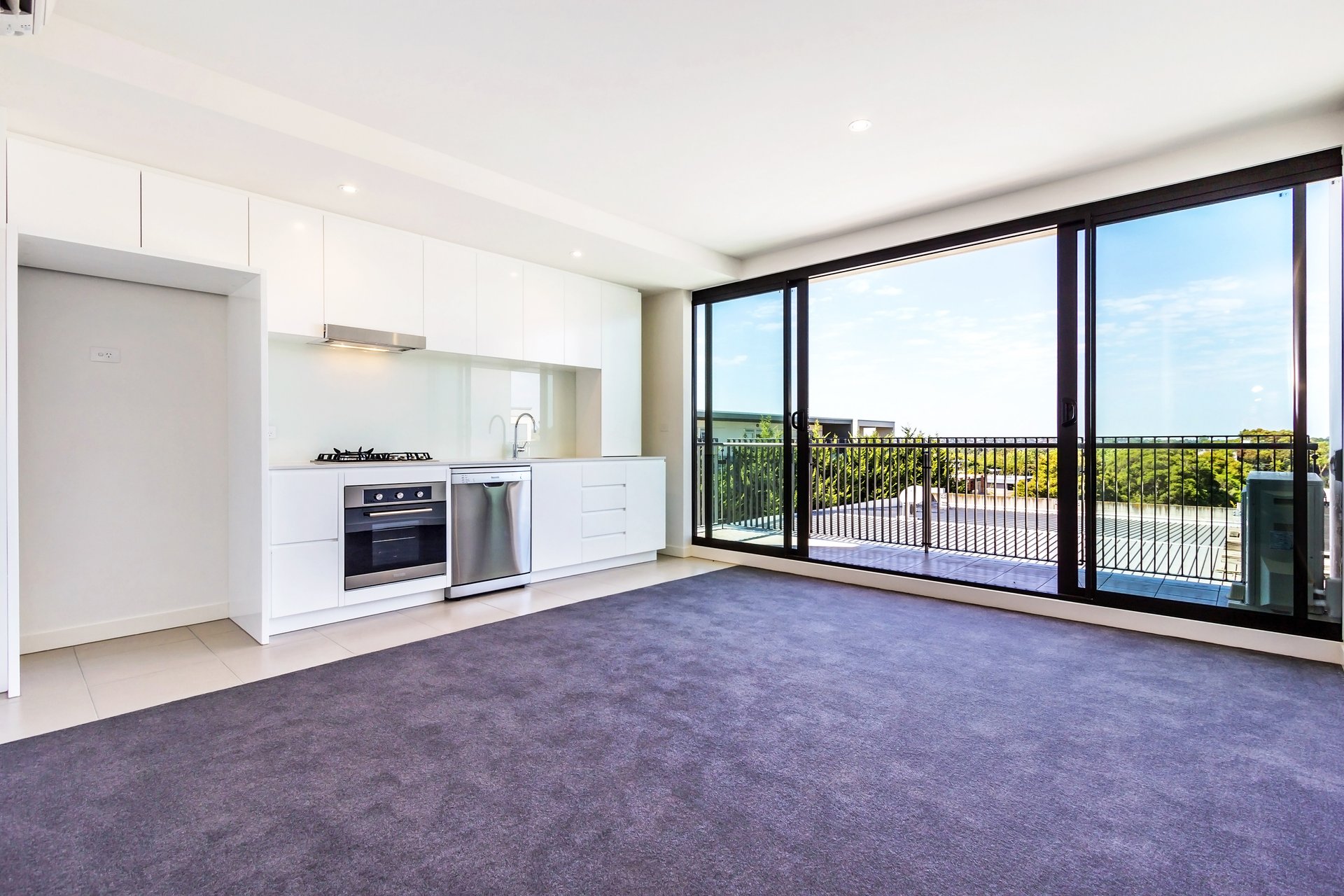 Property Gallery Thumbnail 2