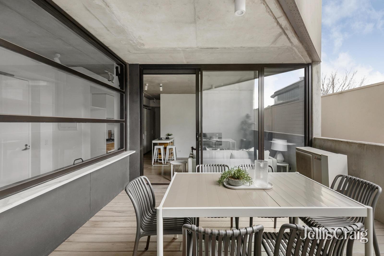 105/8 Luton Lane, Hawthorn image 9