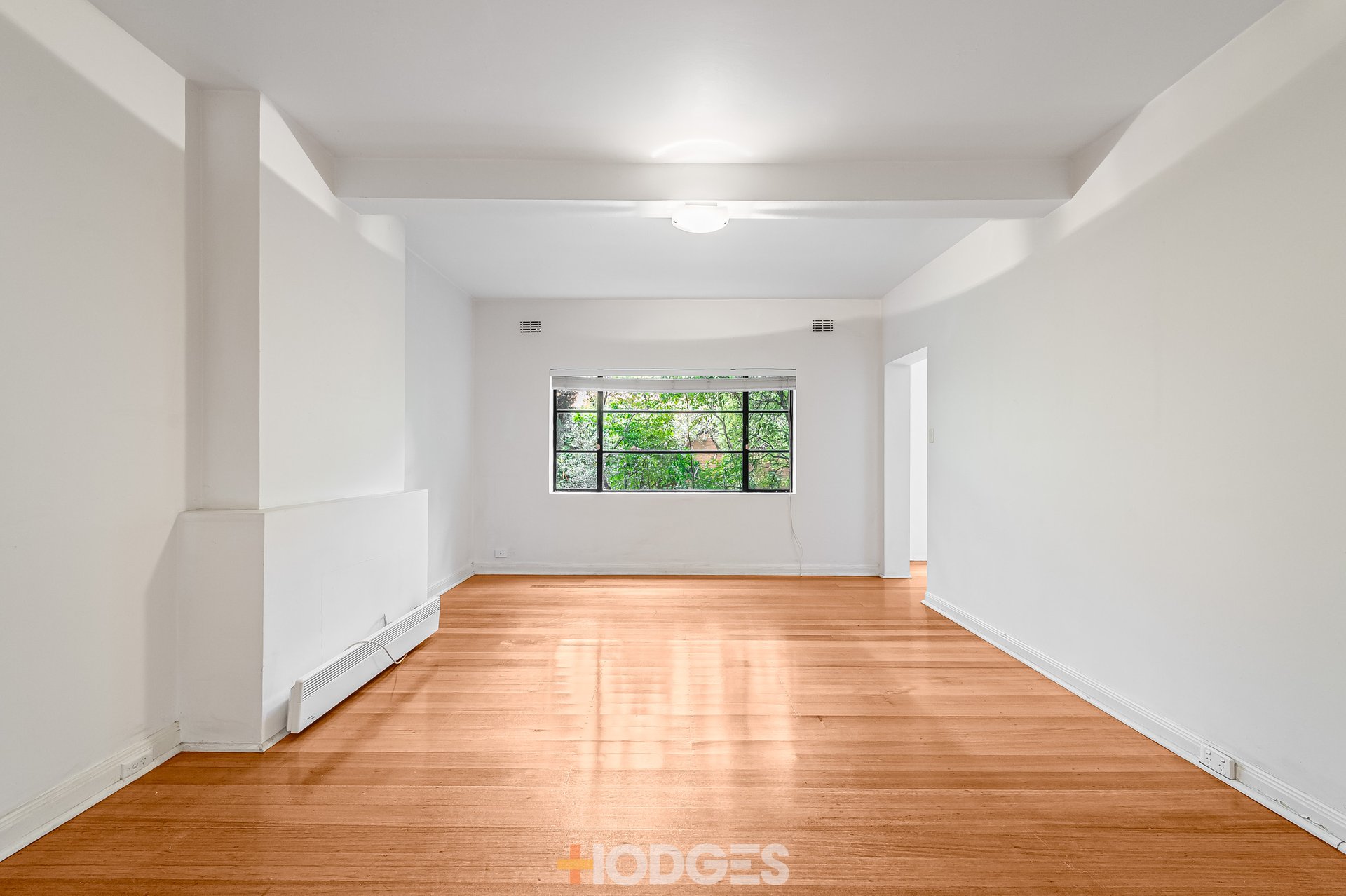 10 / 59 Queens Road Melbourne