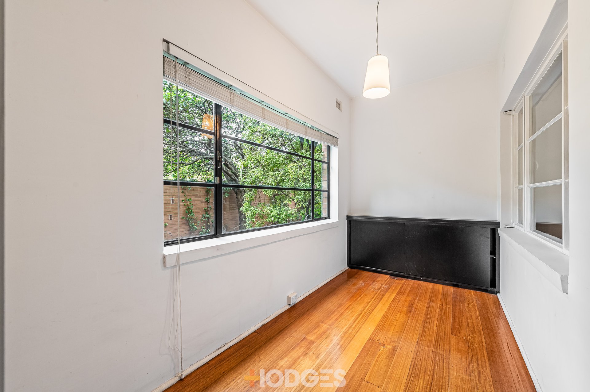 10 / 59 Queens Road Melbourne
