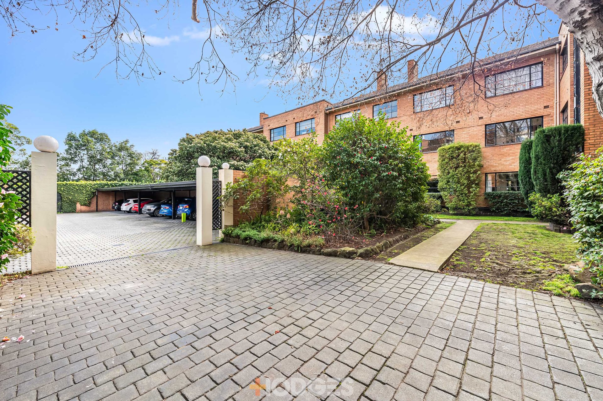 10 / 59 Queens Road Melbourne