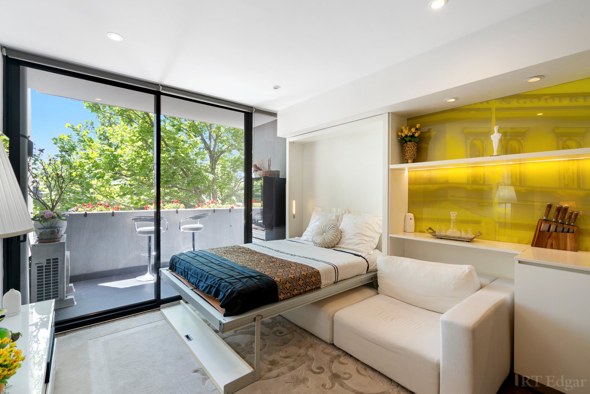 Property Gallery Thumbnail 3