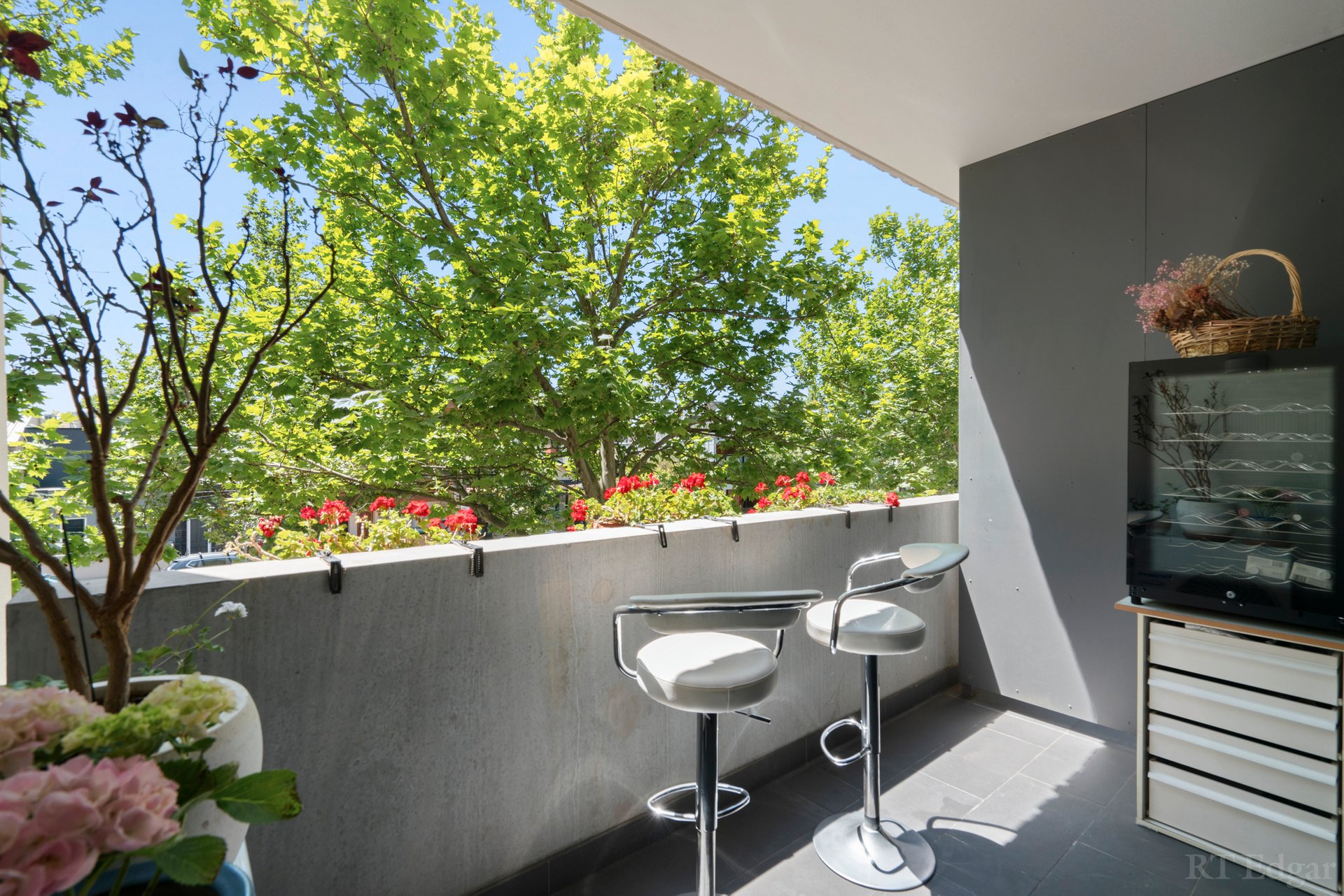 Property Gallery Thumbnail 8