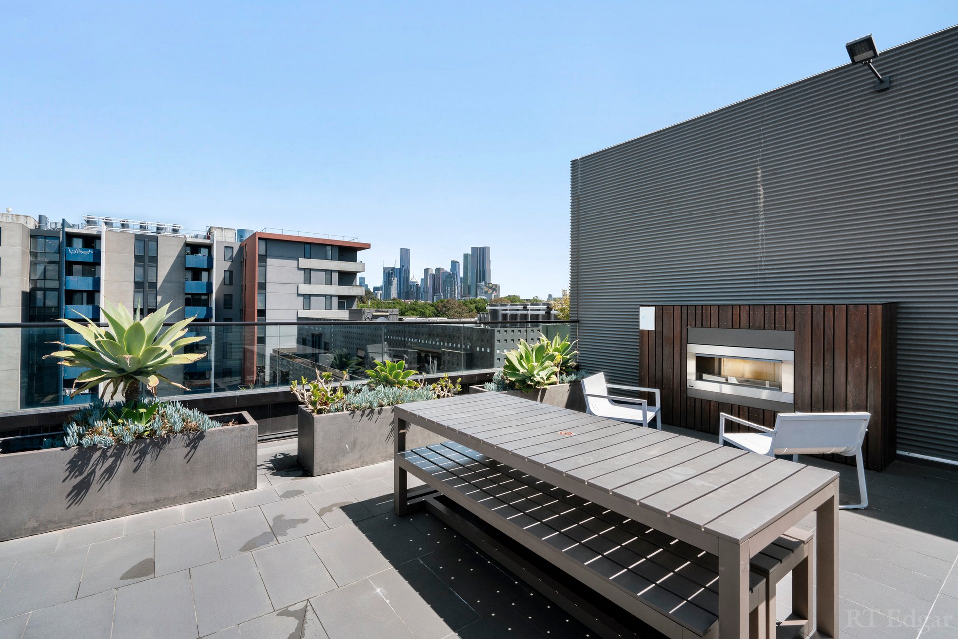 Property Gallery Thumbnail 9