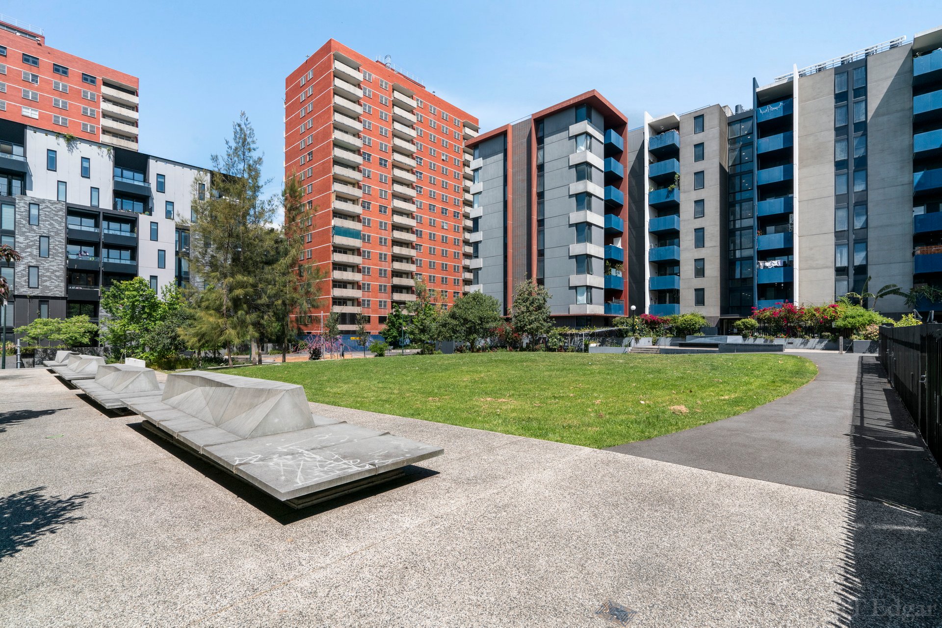 Property Gallery Thumbnail 12