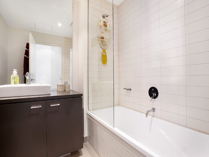 105/95 Ormond Road, Elwood image 6