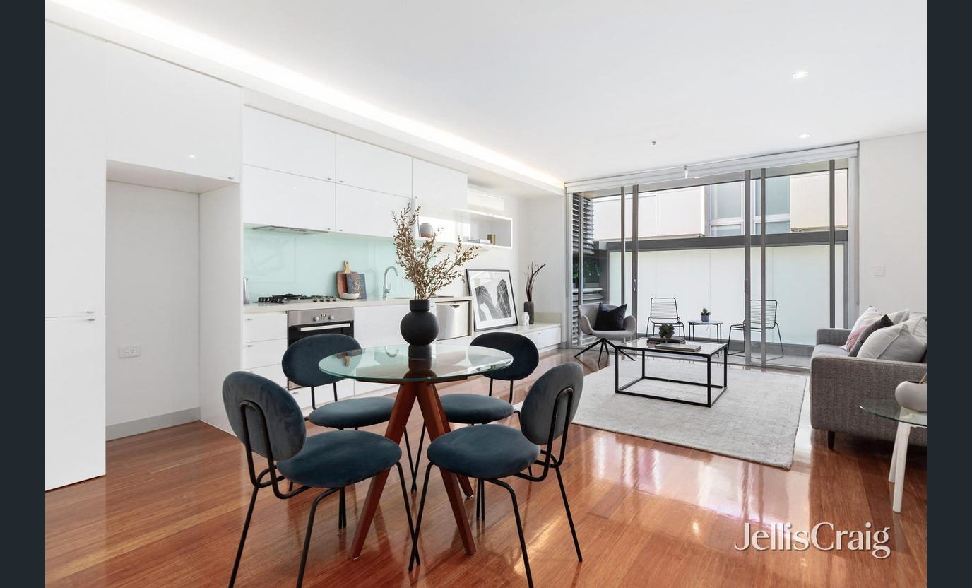 105/96 Ormond Rd, Elwood image 2
