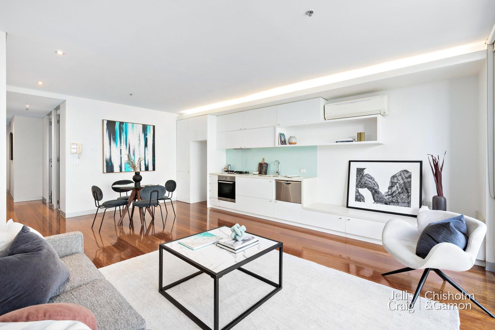 105/96 Ormond Road, Elwood image 3