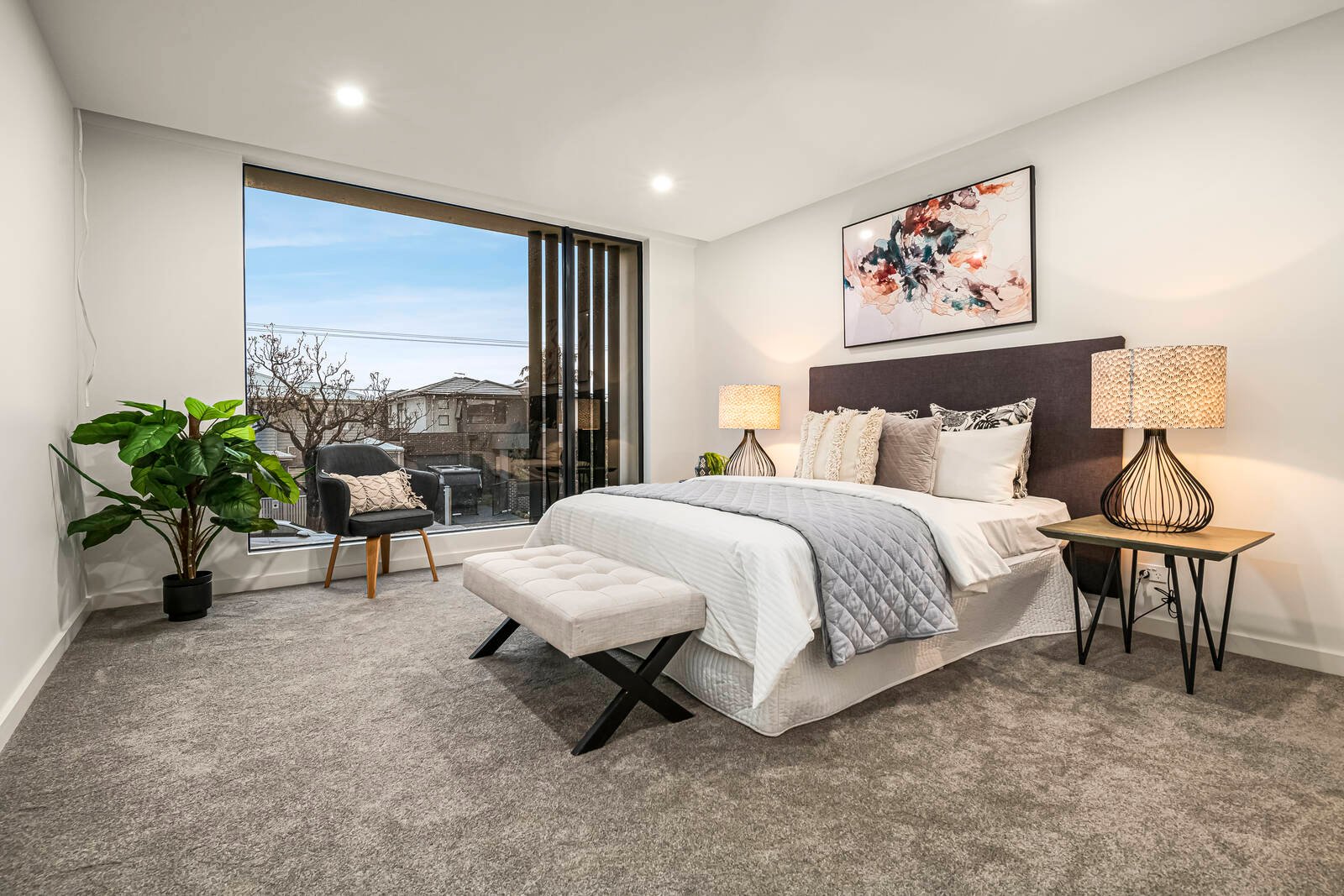 Property Gallery Thumbnail 9