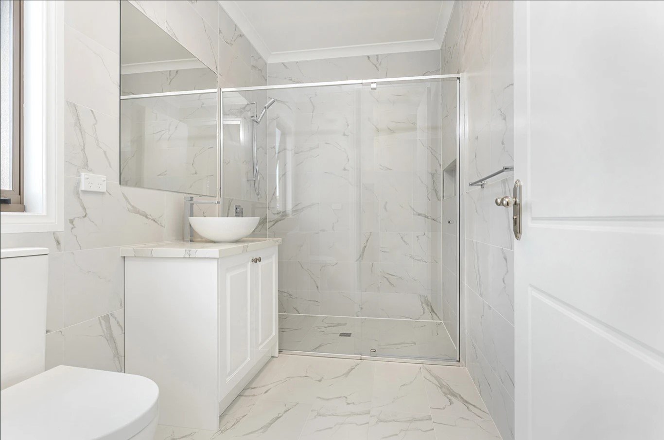 105A Main Street, Blackburn image 6