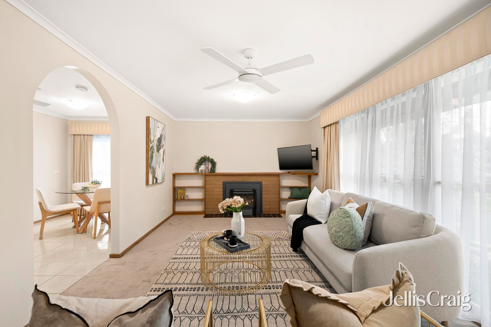 106 Brice Avenue, Mooroolbark image 2