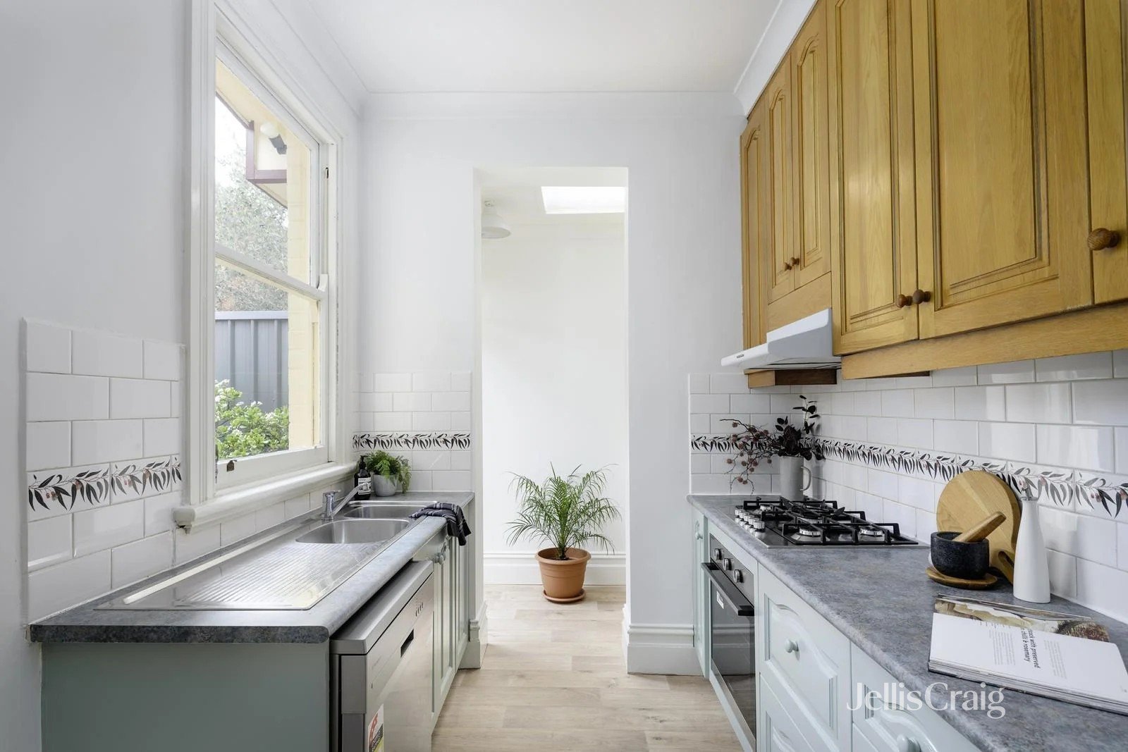 106 Curtain Street, Carlton North image 3