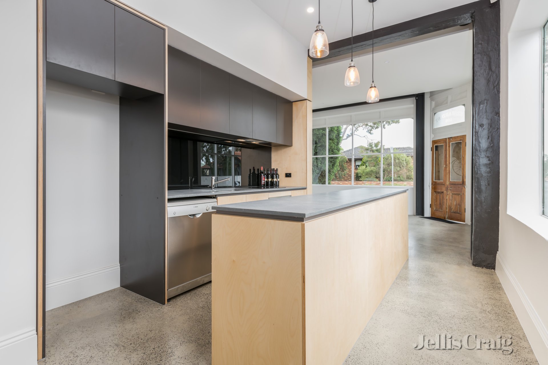 106 Edward Street, Brunswick image 2