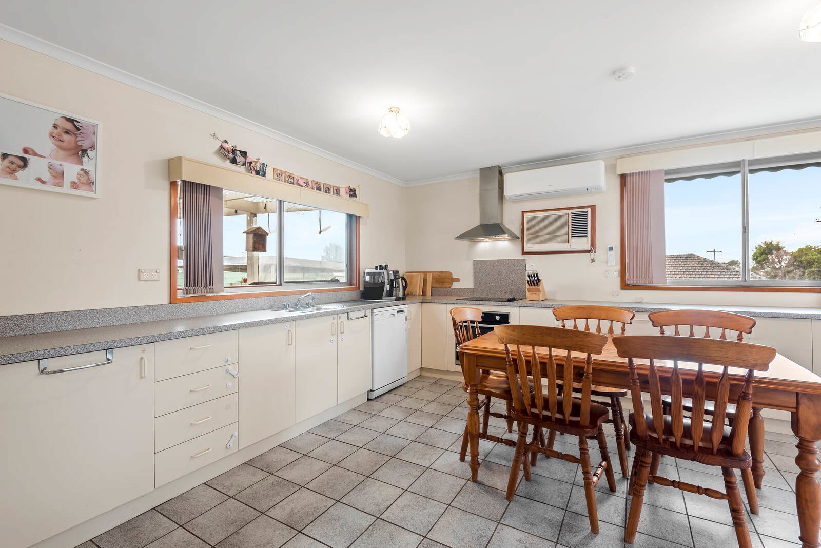 Property Gallery Thumbnail 3